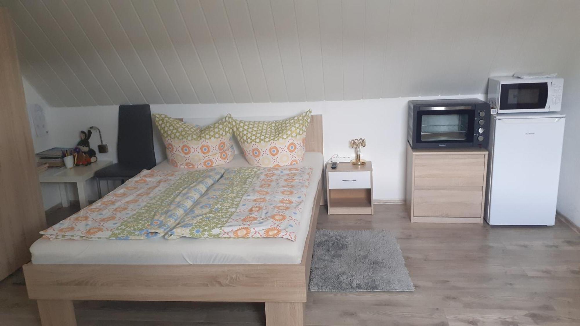 Privatzimmer Burgau Bagian luar foto