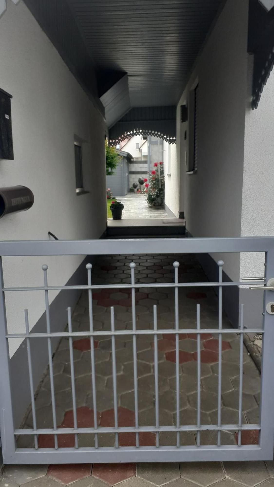 Privatzimmer Burgau Bagian luar foto