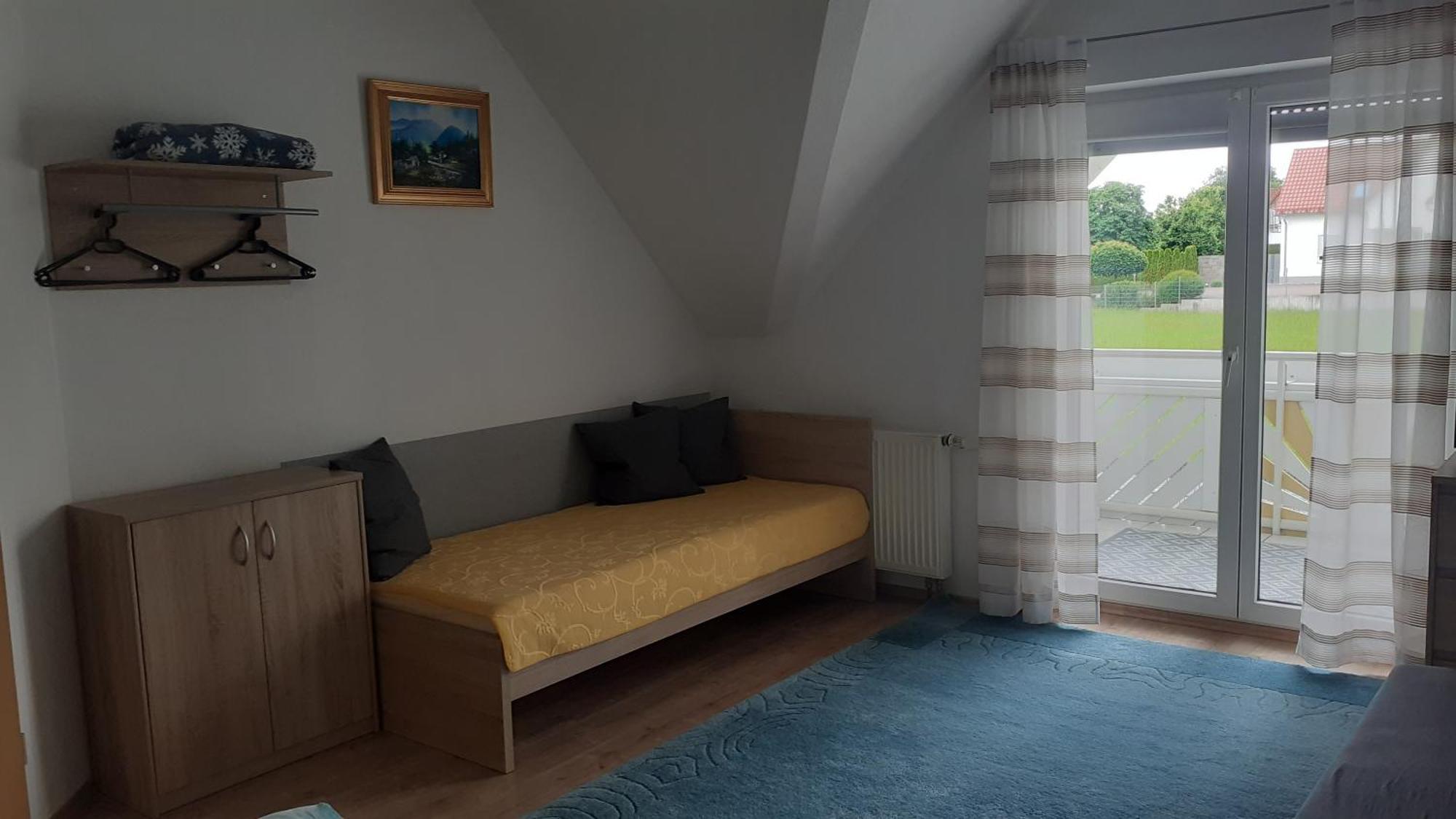 Privatzimmer Burgau Bagian luar foto